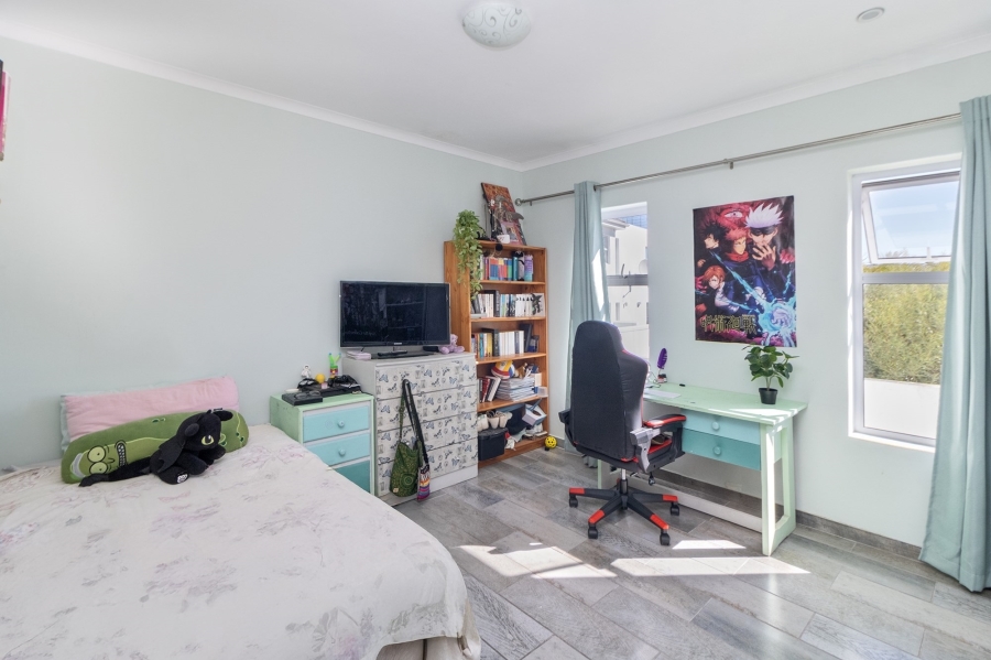 4 Bedroom Property for Sale in Shelley Point Western Cape
